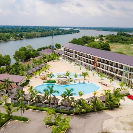 River Palm Hotel And Resort Powered By Cocotel Bugallon Buitenkant foto